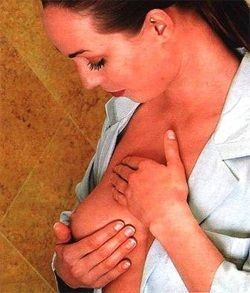 В период лактации грудь подвергается сильному растяжению, и ощущения с каждым приливом становятся все более неприятными и болезненными