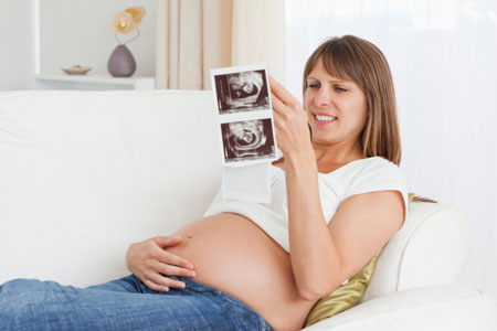 Узи при беременности: на каком сроке и зачем