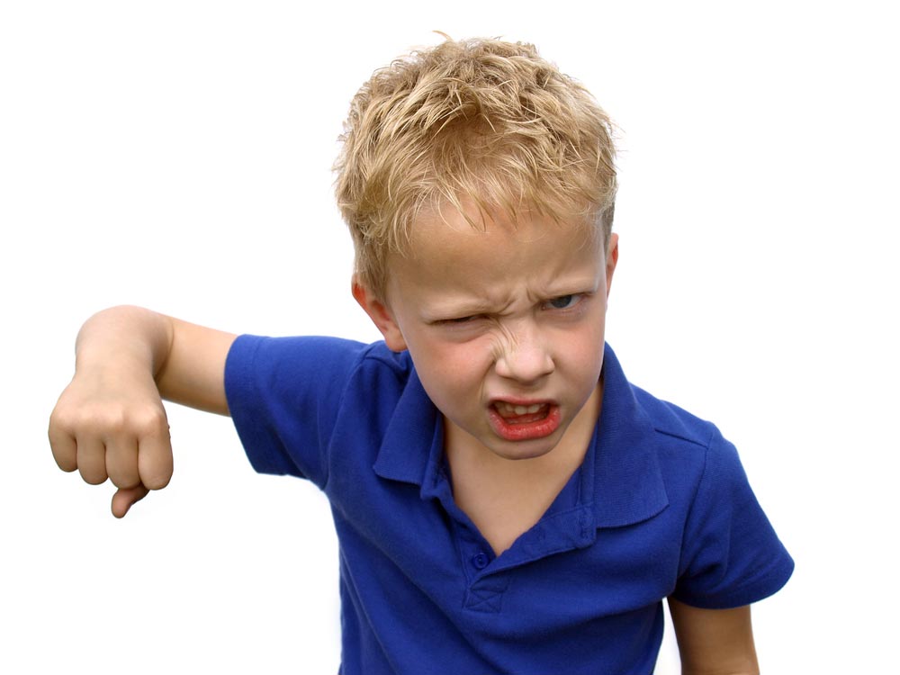 Жестокость и агрессивность у детей: откуда?