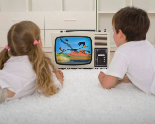Разрешать ли детям смотреть телевизор