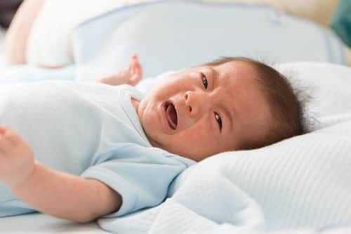 Чрезмерный плач - признак СДВГ у младенца до года