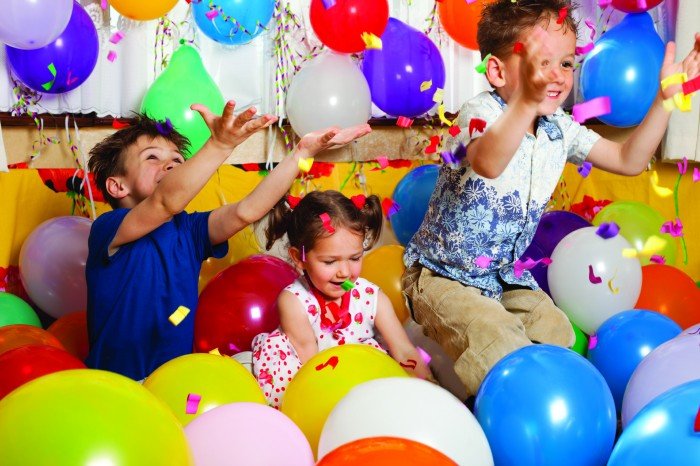 Дитячі ігри на День народження. Конкурси з повітряними кульками
