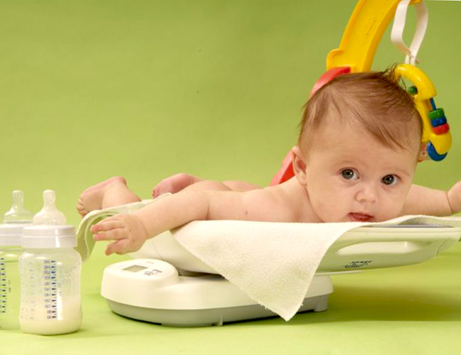 сколько грамм смеси должен съедать новорожденный ребенок