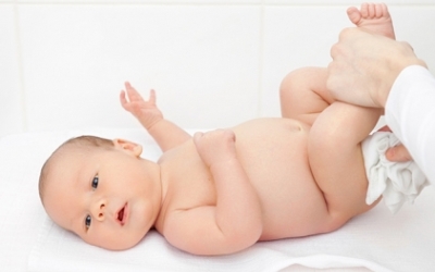 Влажные салфетки для новорожденных: какие лучше для младенцев