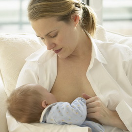 Как кормить новорожденного с накладками