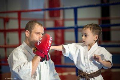 Кикбоксинг для мальчиков 4 -7 лет